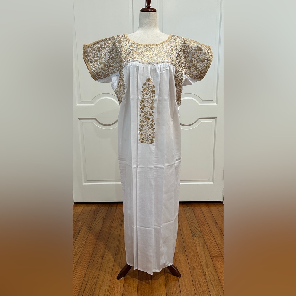 XL San Antonino Maxi Dress,Oax,Mexican dress Hand Embroidered with Silk threads.